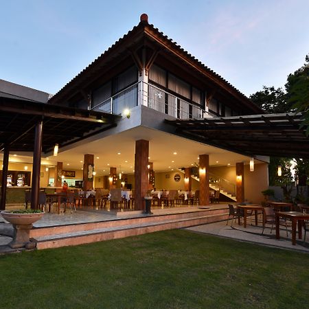 Puri Saron Baruna Beach cabañas Lovina Exterior foto