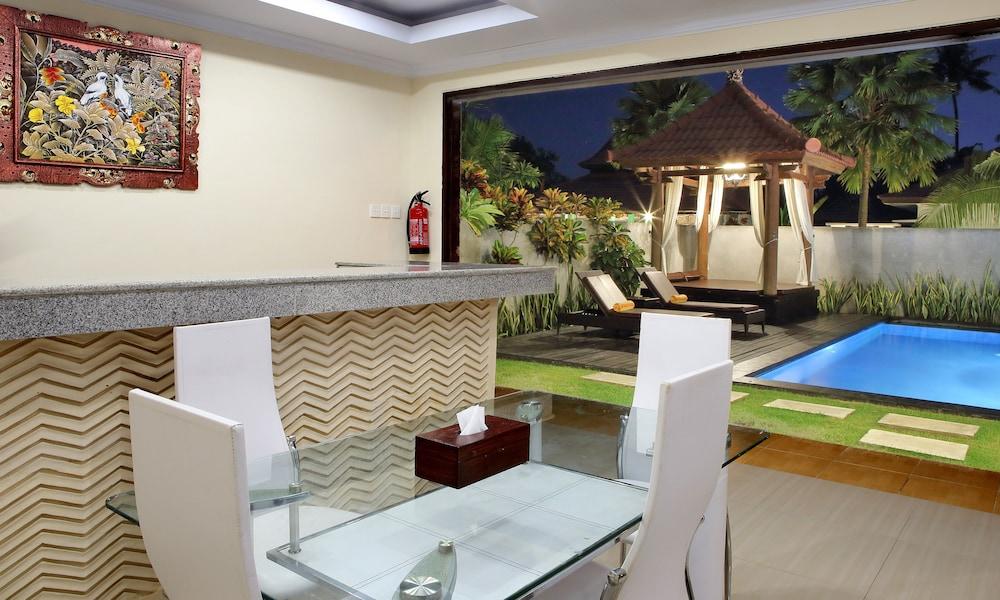 Puri Saron Baruna Beach cabañas Lovina Exterior foto